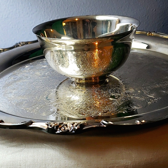 WM. Rogers Silverplate Relish Chip n Dip Tray Stunning! - Picture 2 of 5